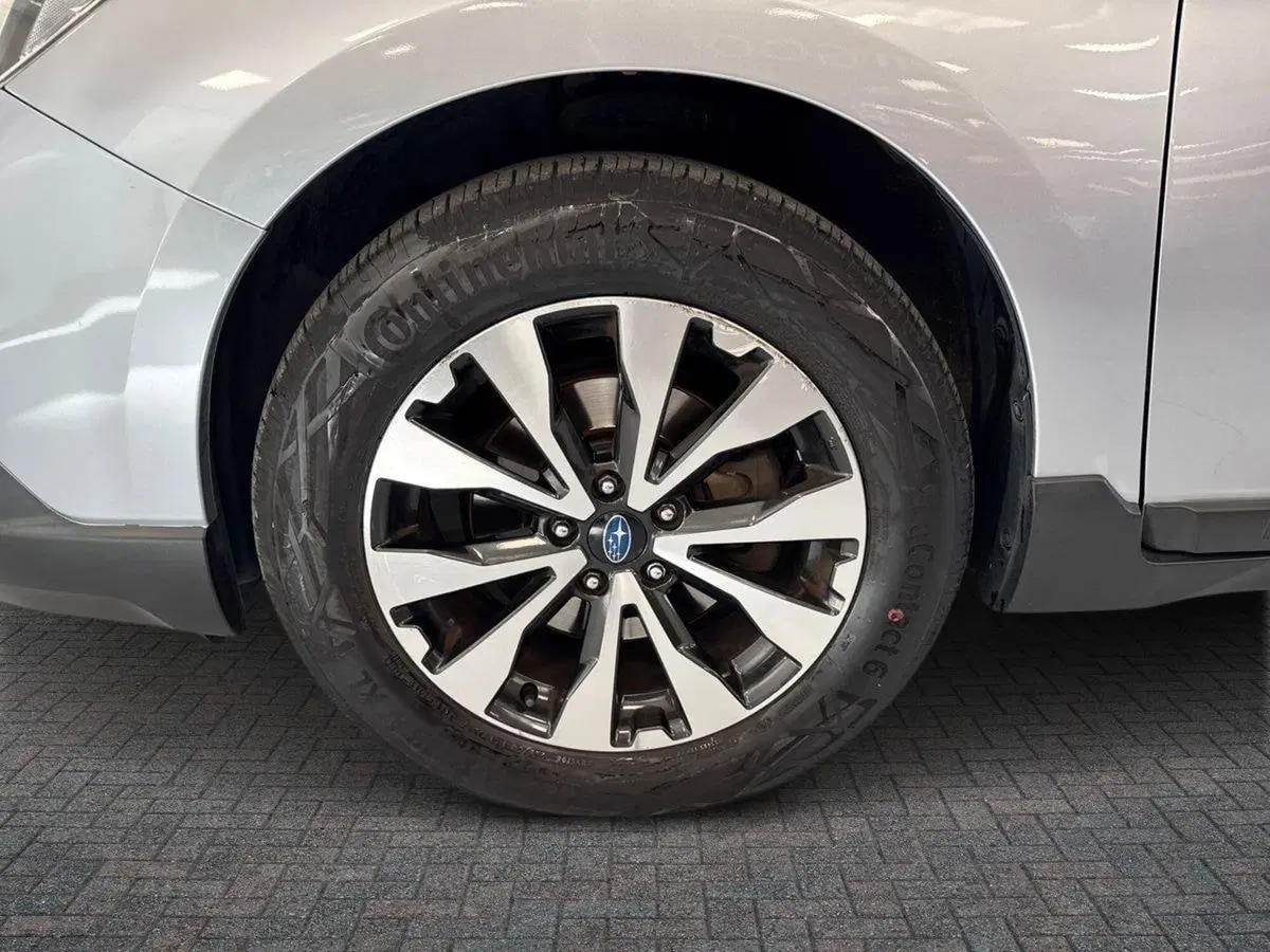Subaru Outback usata a Prato (7)