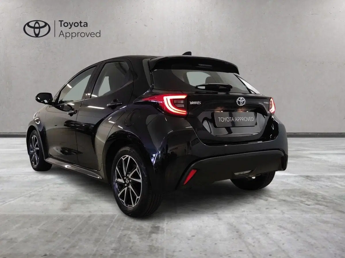 Toyota Yaris usata a Milano (5)