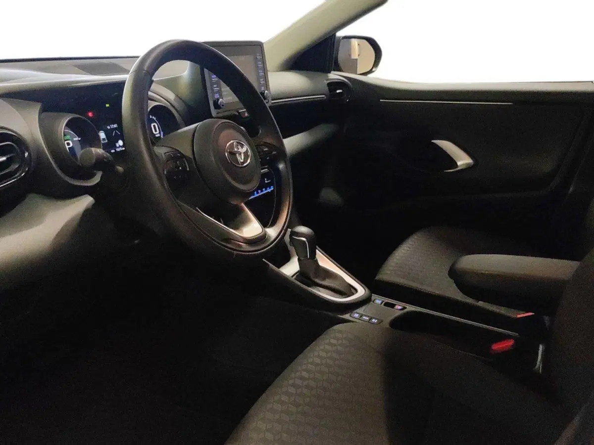 Toyota Yaris usata a Milano (7)
