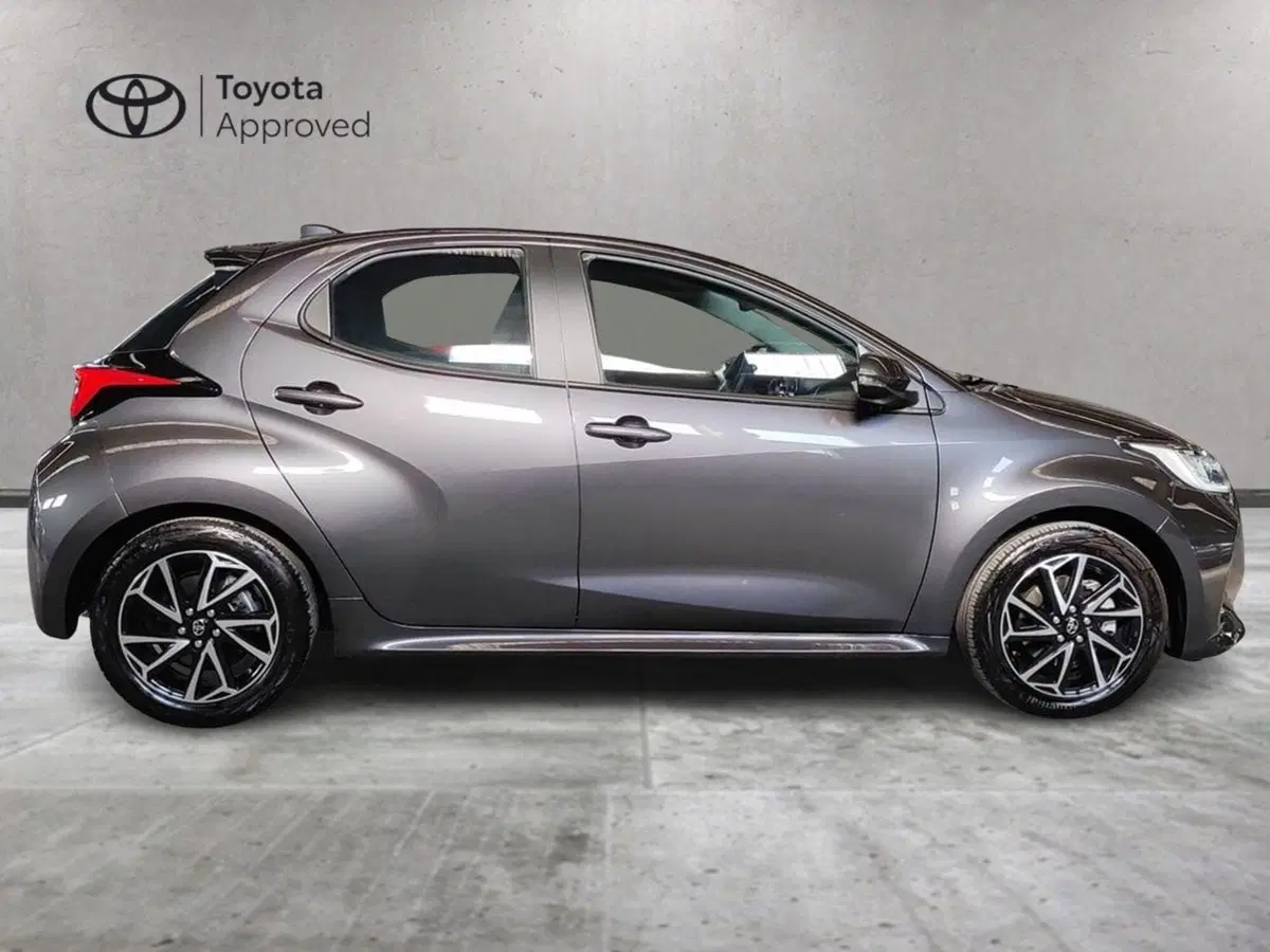 Toyota Yaris usata a Milano (5)