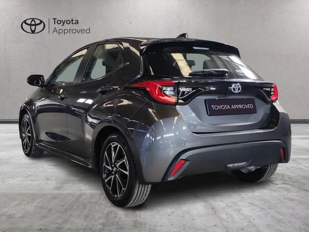 Toyota Yaris usata a Milano (6)