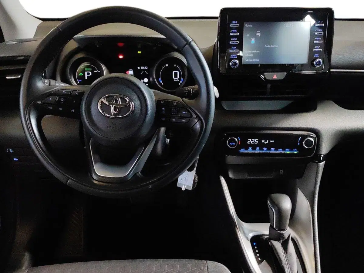 Toyota Yaris usata a Milano (9)