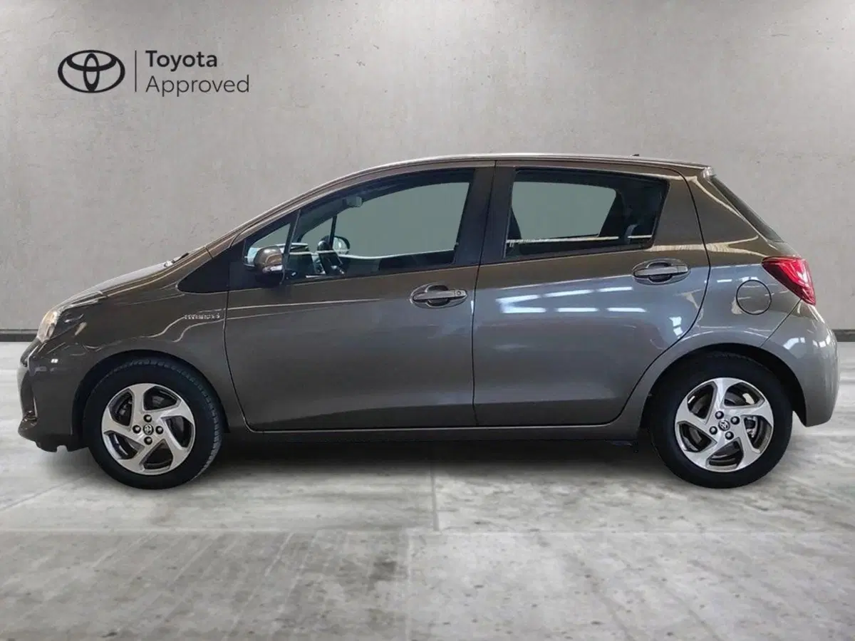 Toyota Yaris usata a Milano (4)