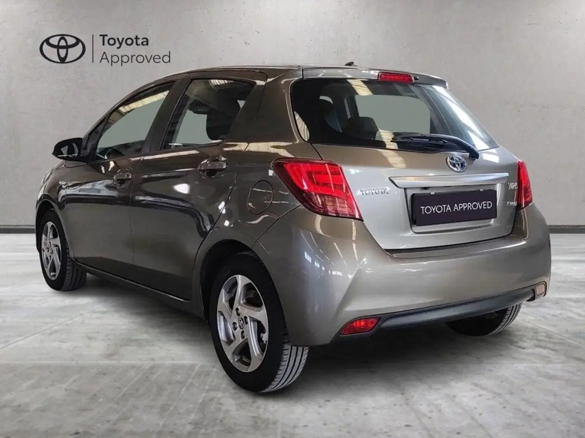 Toyota Yaris usata a Milano (6)