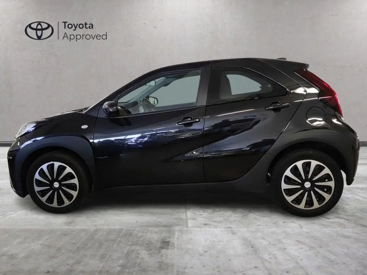 Toyota Aygo X usata a Milano (4)
