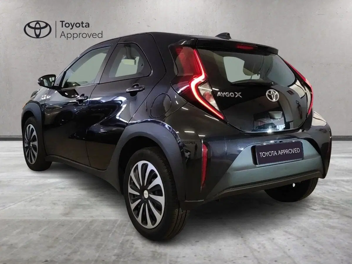 Toyota Aygo X usata a Milano (6)