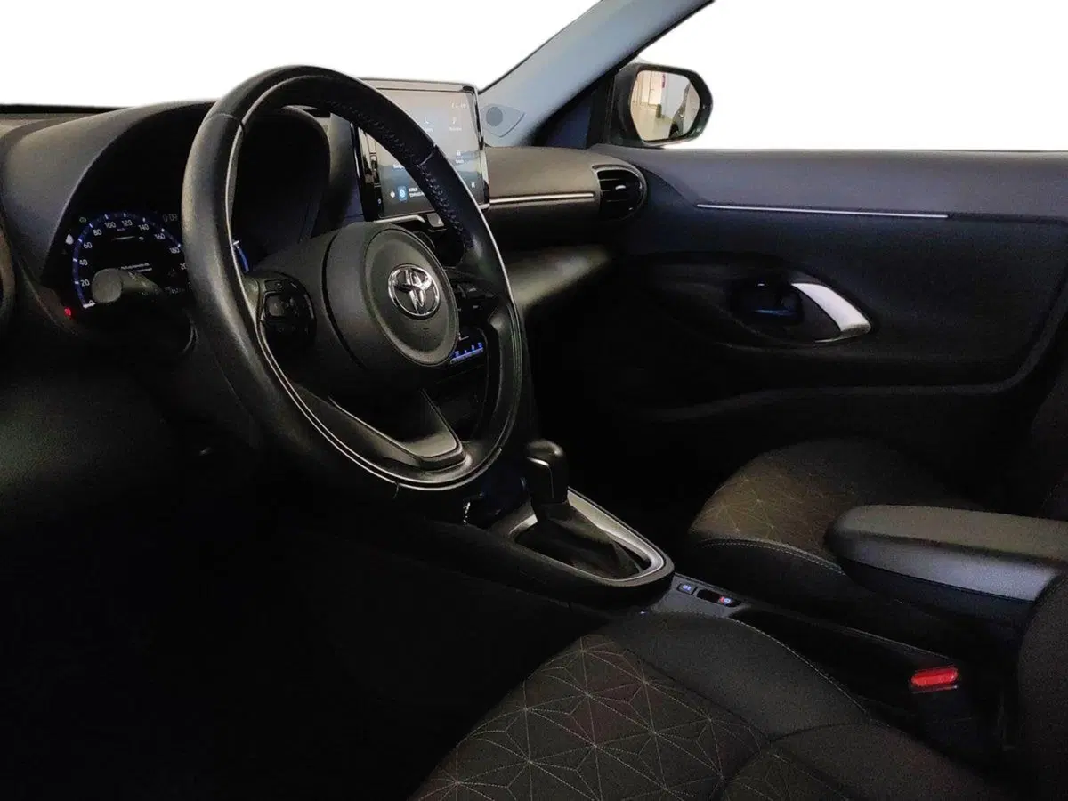 Toyota Yaris Cross usata a Milano (8)