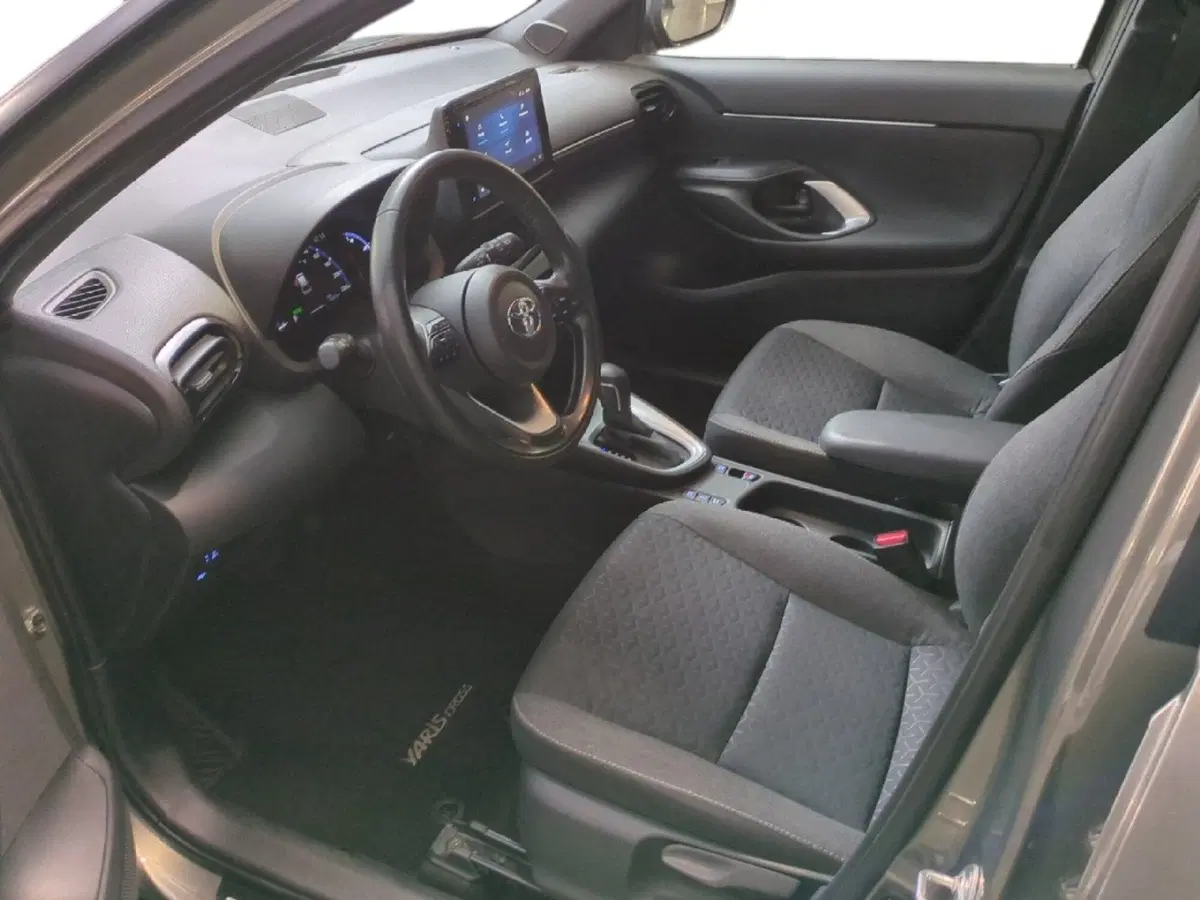 Toyota Yaris Cross usata a Milano (10)