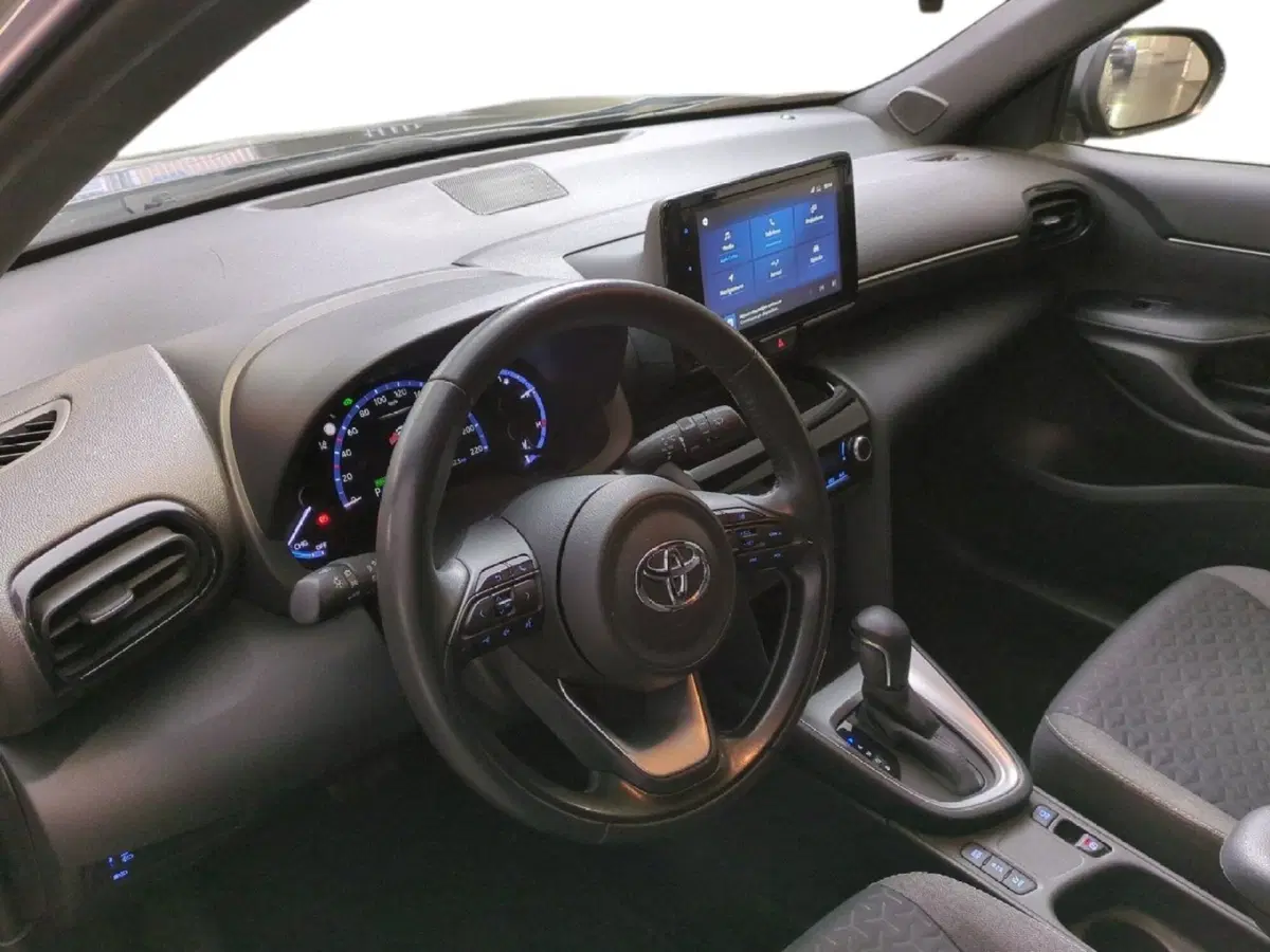 Toyota Yaris Cross usata a Milano (11)