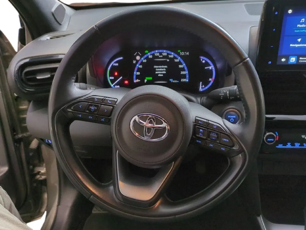 Toyota Yaris Cross usata a Milano (12)