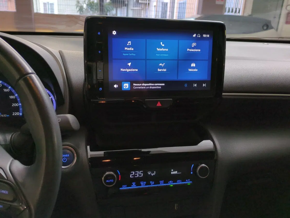 Toyota Yaris Cross usata a Milano (14)