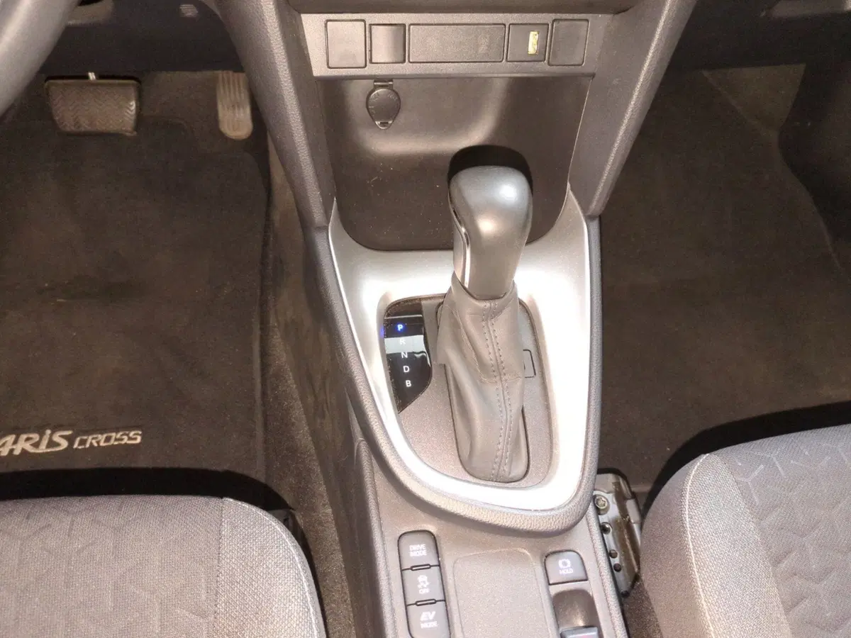 Toyota Yaris Cross usata a Milano (15)