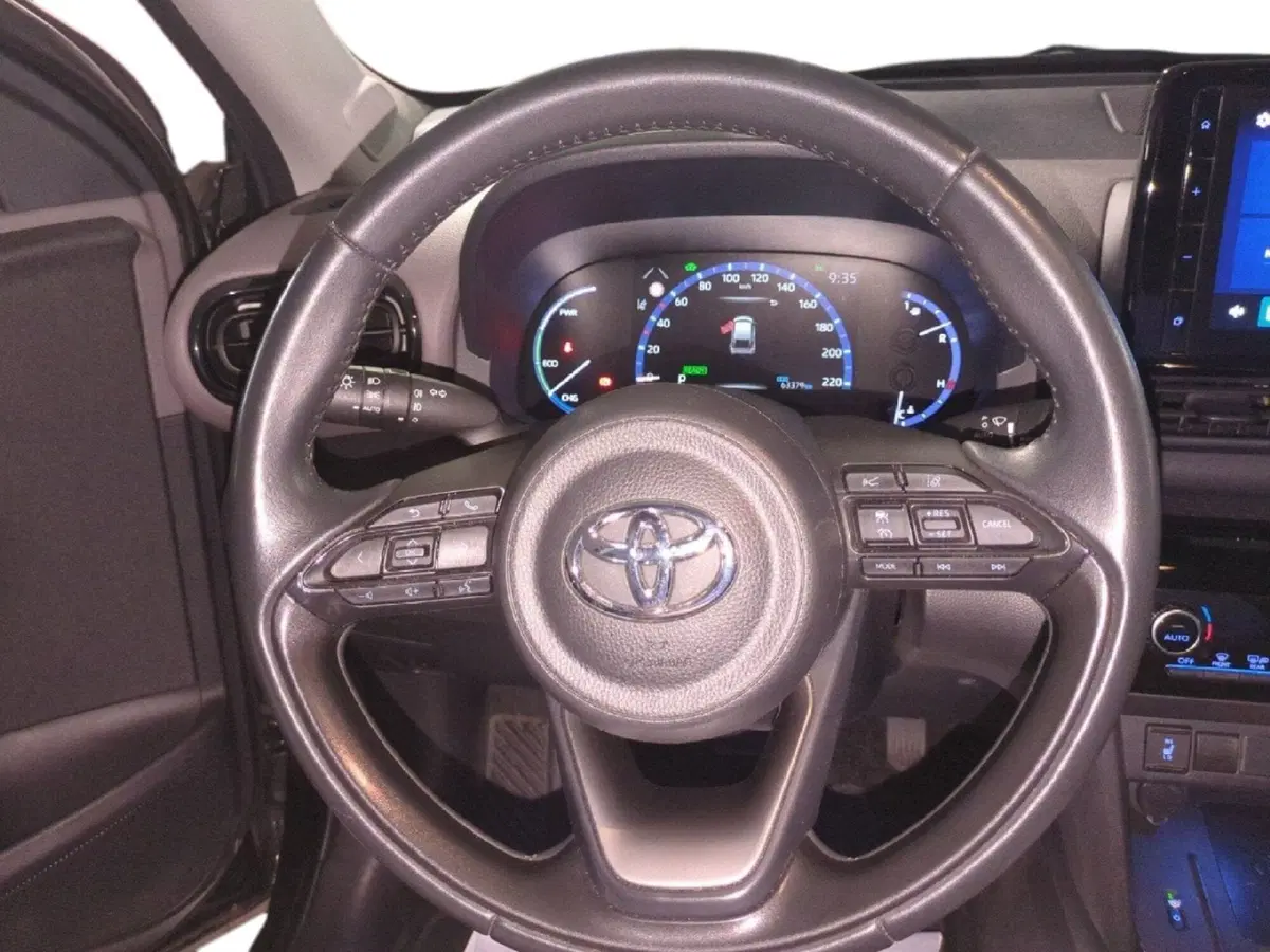 Toyota Yaris Cross usata a Milano (11)