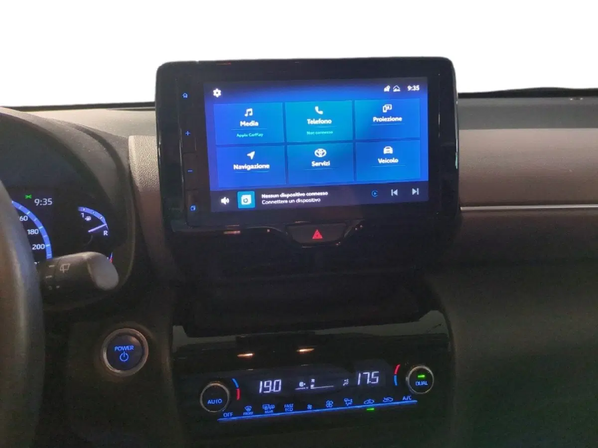 Toyota Yaris Cross usata a Milano (12)