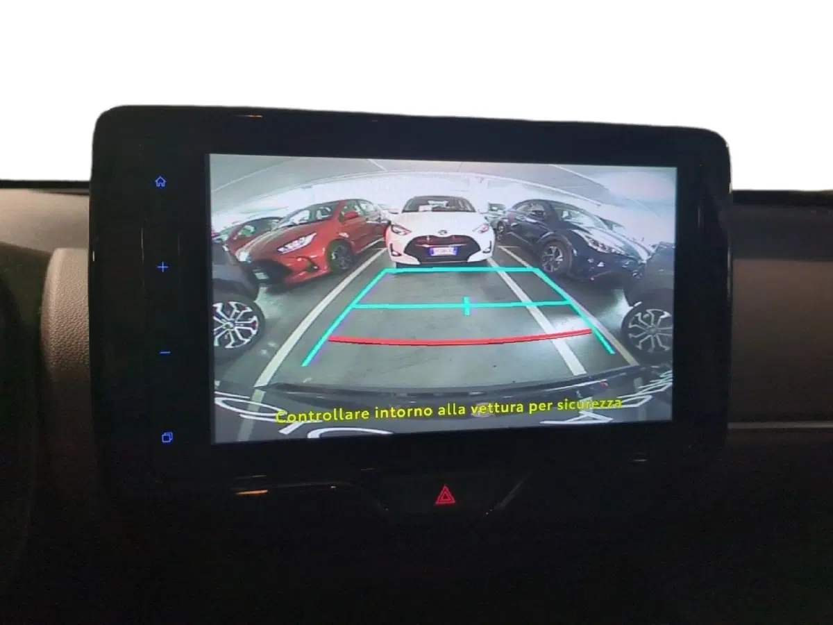 Toyota Yaris Cross usata a Milano (14)