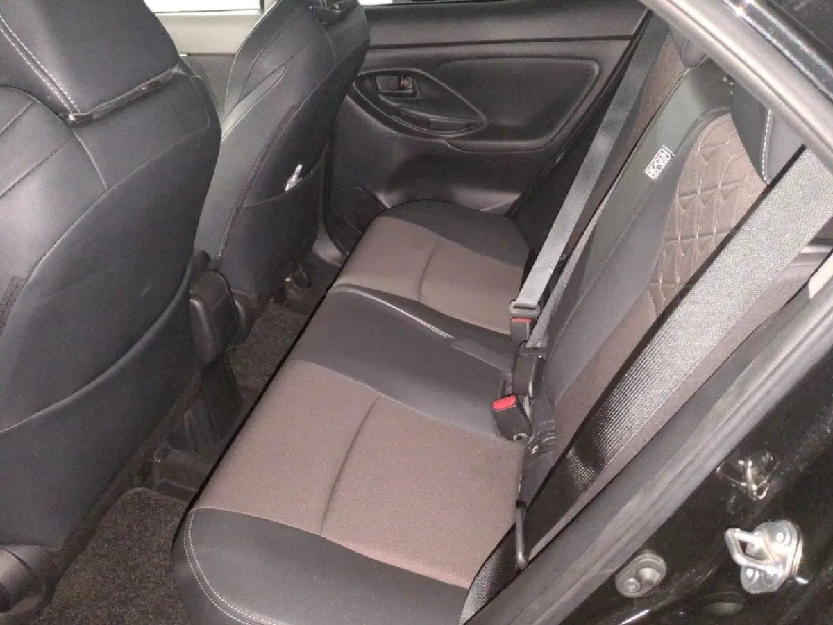 Toyota Yaris Cross usata a Milano (16)