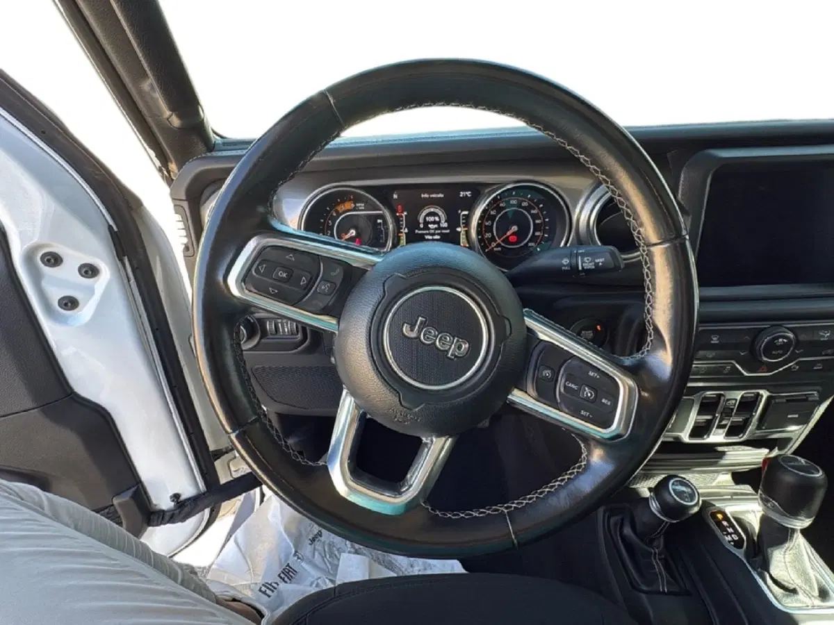 Jeep Gladiator usata a Agrigento (20)