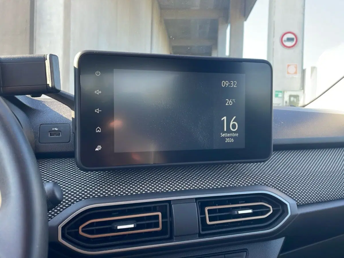 Dacia Sandero usata a Bologna (20)