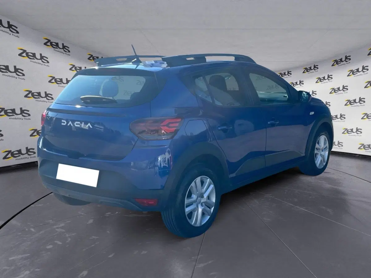 Dacia Sandero usata a Bologna (6)