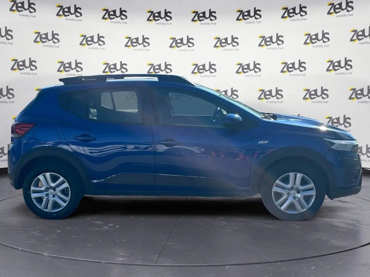 Dacia Sandero usata a Bologna (7)