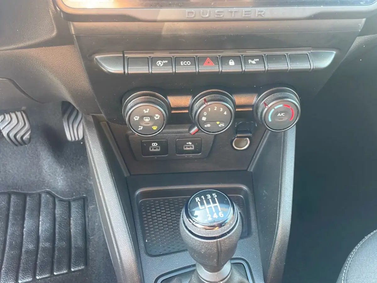 Dacia Duster usata a Bologna (19)