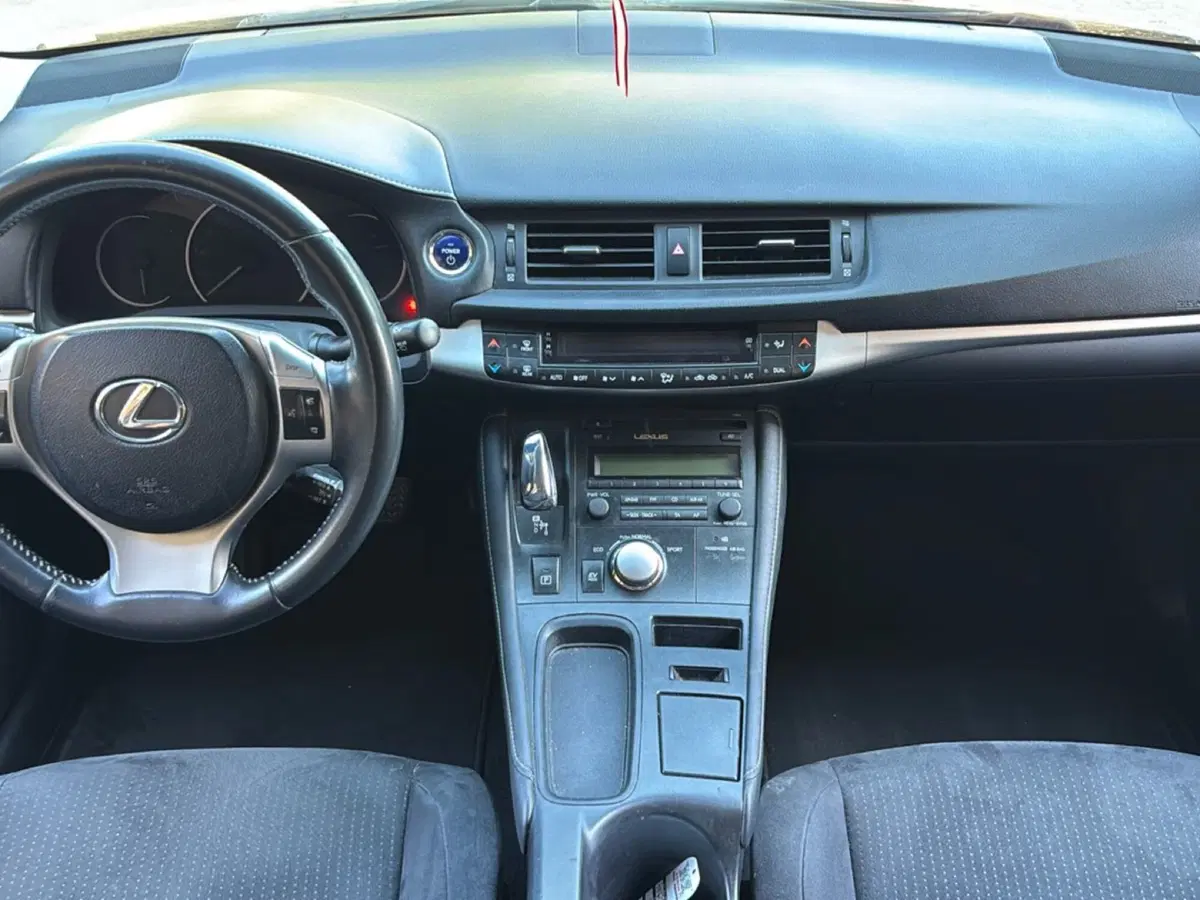 Lexus CT usata a Bologna (9)