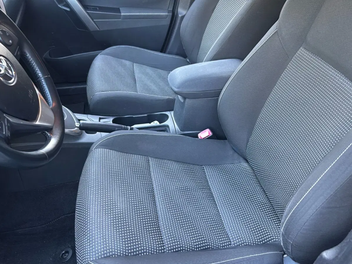 Toyota Auris usata a Bologna (7)
