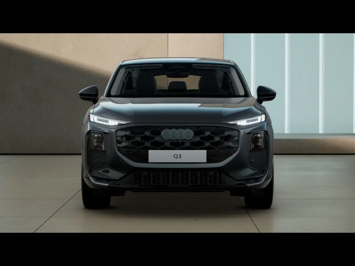 Audi Q3 Sportback nuova a Pisa (4)