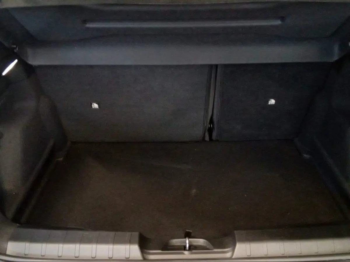 Jeep Avenger usata a Firenze (16)