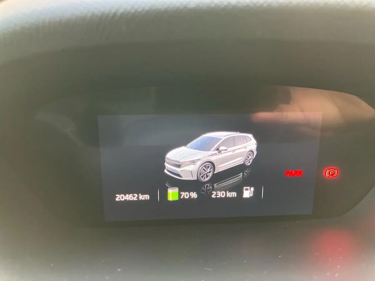 Skoda Enyaq usata a Bologna (17)