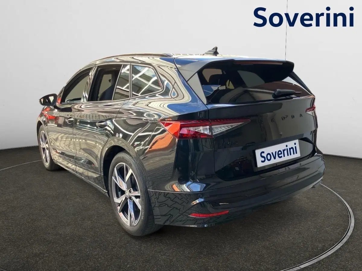 Skoda Enyaq usata a Bologna (2)