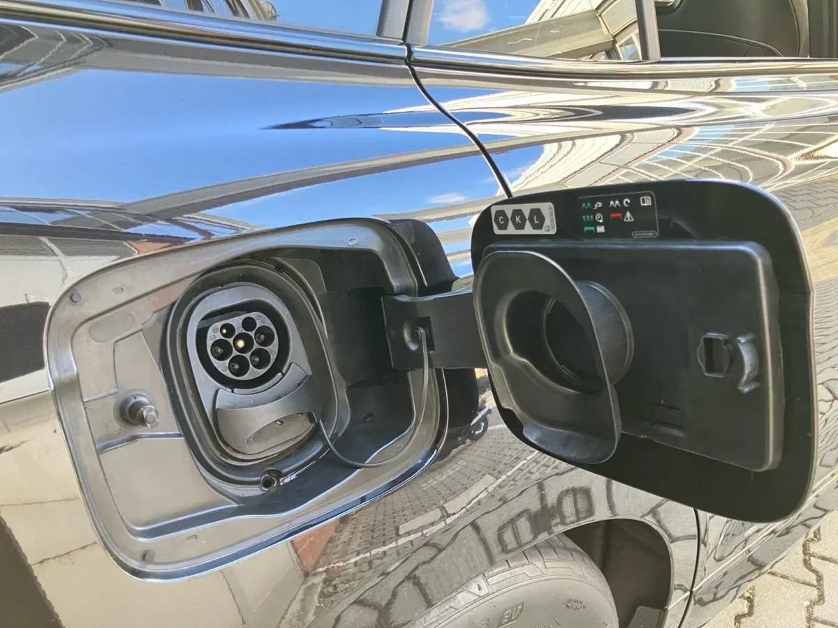 Skoda Enyaq usata a Bologna (20)