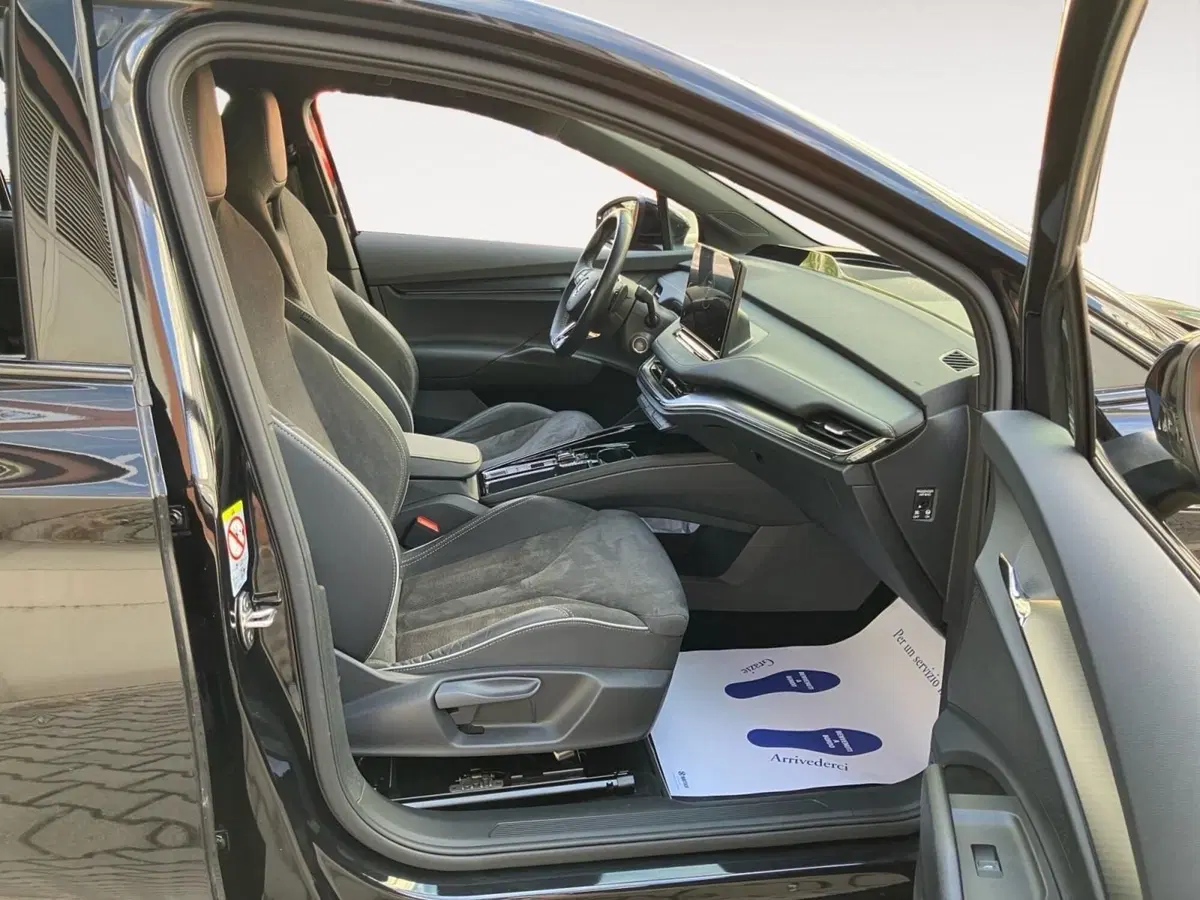 Skoda Enyaq usata a Bologna (8)