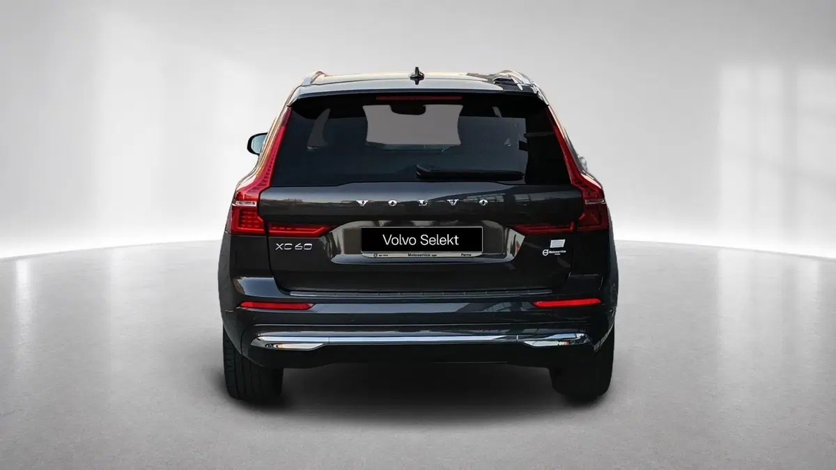 Volvo XC60 usata a Parma (11)