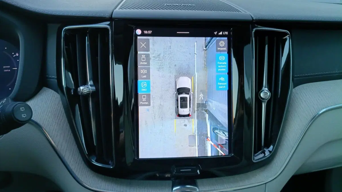 Volvo XC60 usata a Parma (13)
