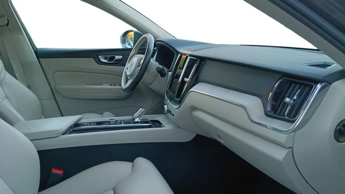 Volvo XC60 usata a Parma (5)