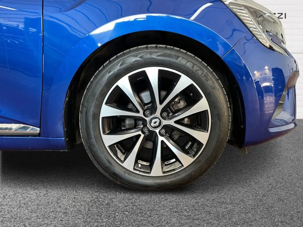 Renault Clio usata a Bari (6)