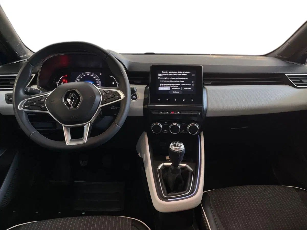 Renault Clio usata a Bari (8)