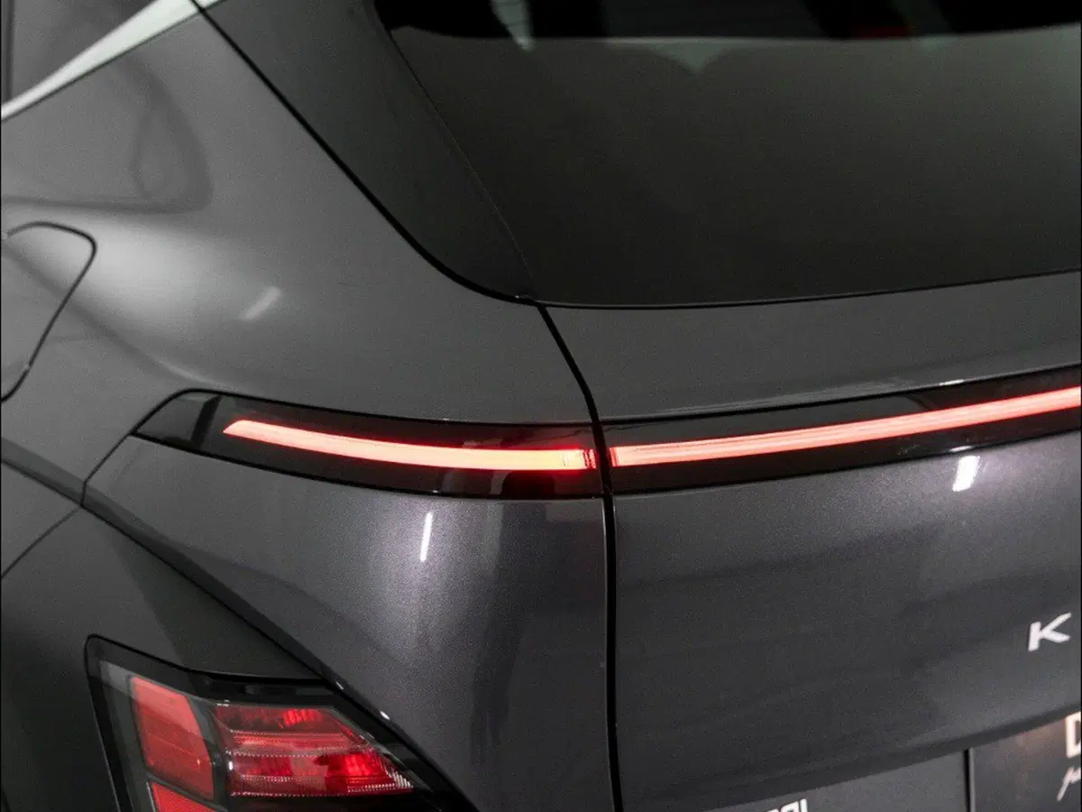 Hyundai Kona nuova a Macerata (3)