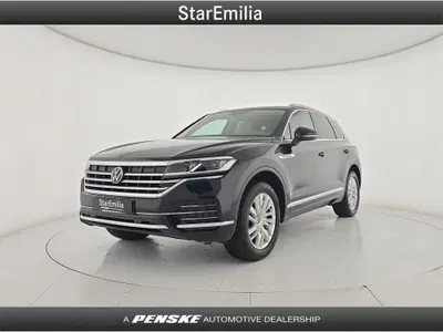 Volkswagen Touareg 3.0 V6 tdi scr R-Line 231cv auto del 2020 usata a Casalecchio di Reno