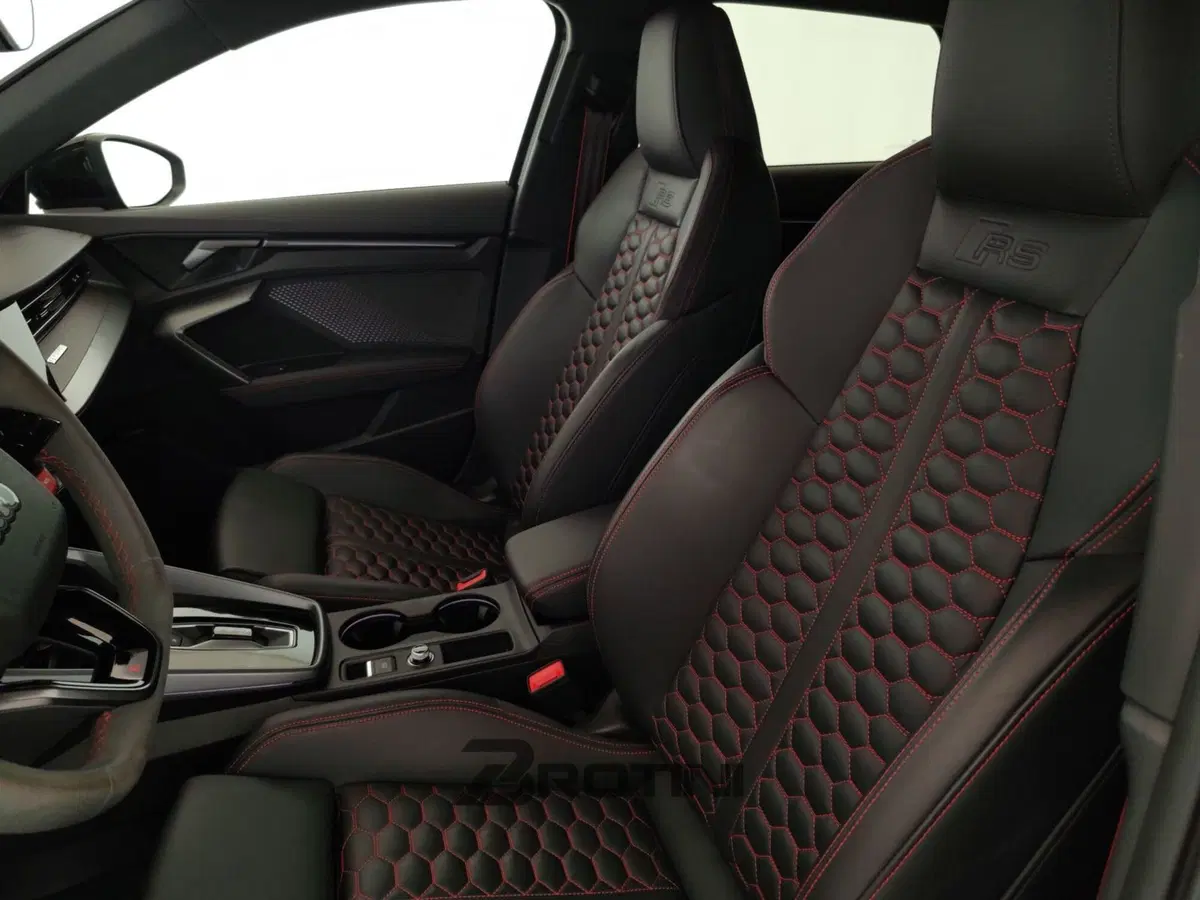 Audi RS 3 Sportback usata a Massa-Carrara (8)