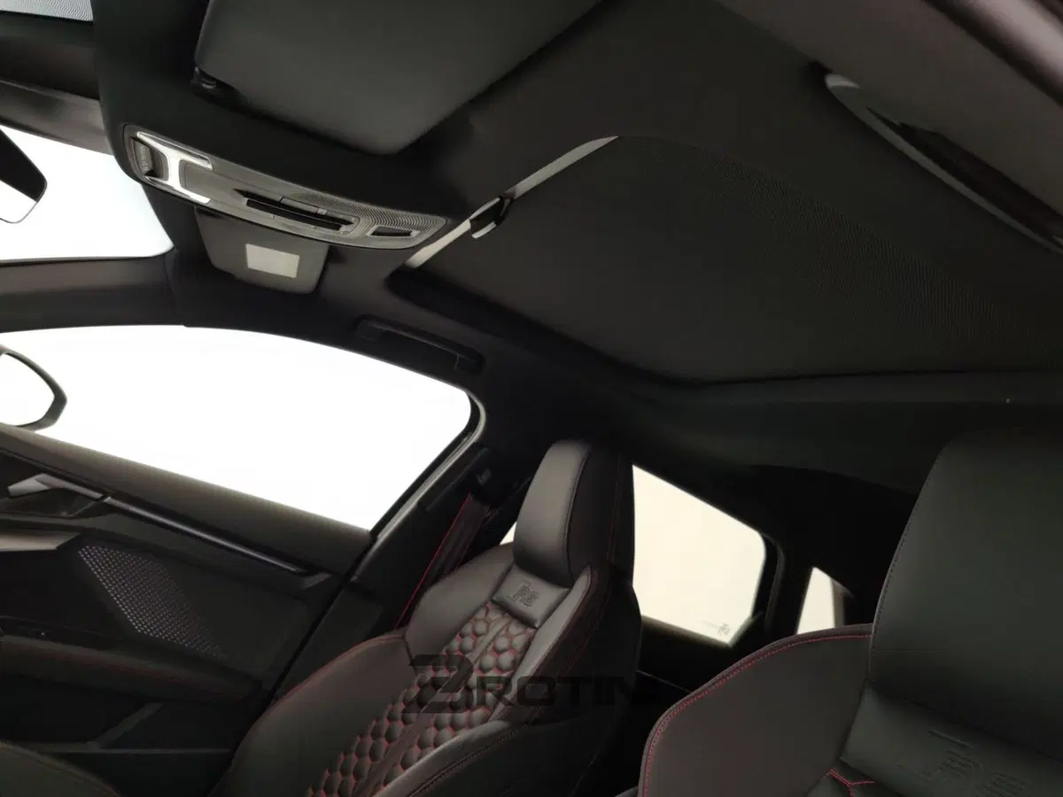 Audi RS 3 Sportback usata a Massa-Carrara (9)