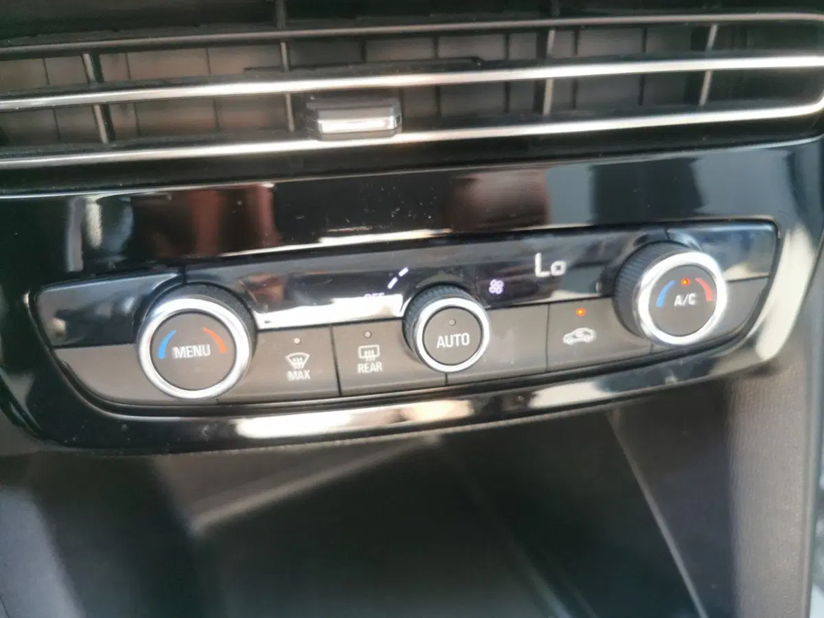 Opel Mokka usata a Taranto (13)
