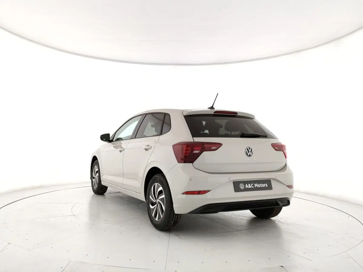 Volkswagen Polo usata a Napoli (3)
