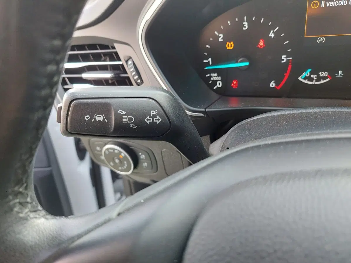 Ford Focus Station Wagon usata a Treviso (12)