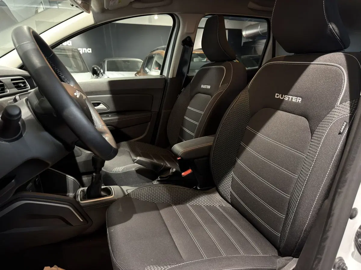 Dacia Duster usata a Milano (11)