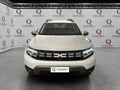 Dacia Duster 1.0 Eco-G Journey 100cv del 2023 usata a Milano