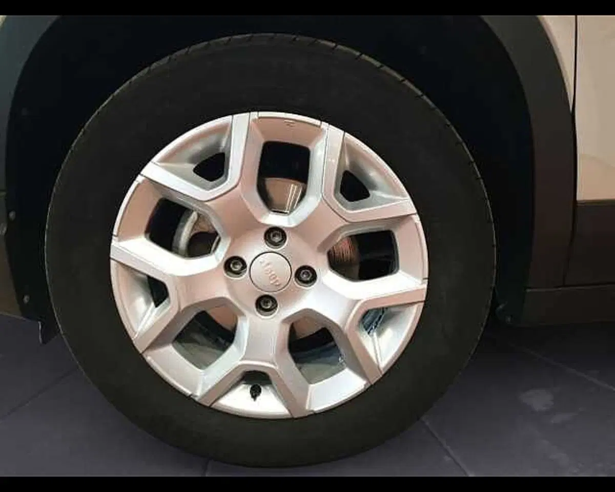 Jeep Avenger usata a Cuneo (11)