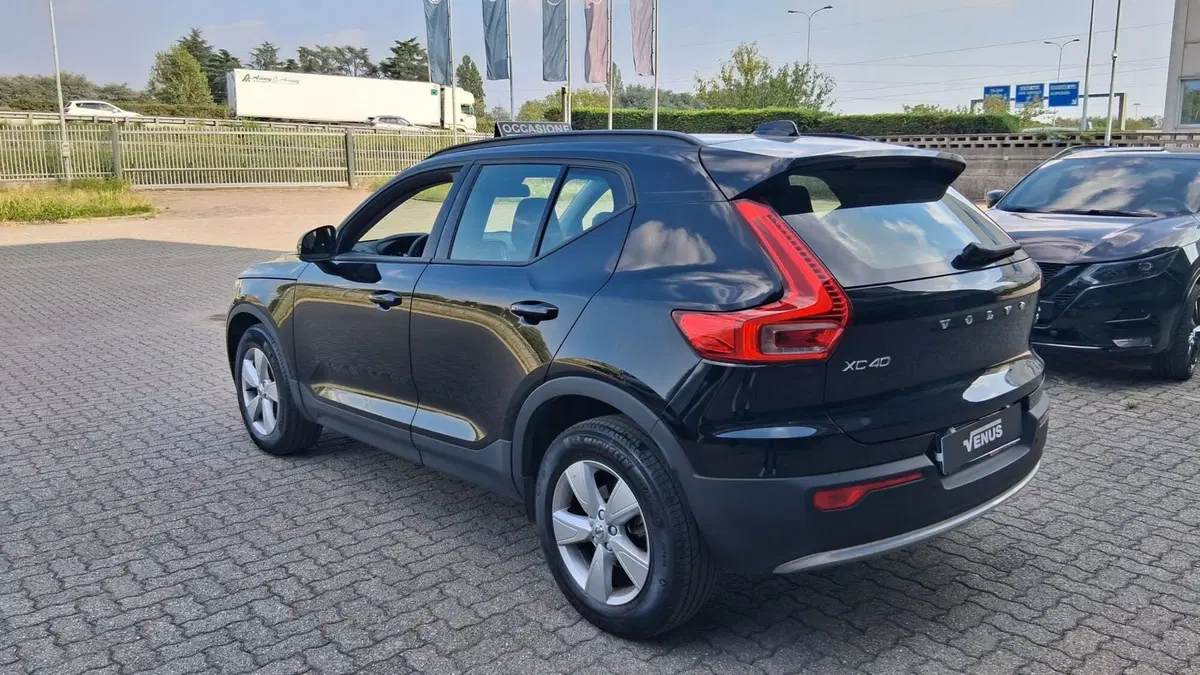 Volvo XC40 usata a Monza e Brianza (2)