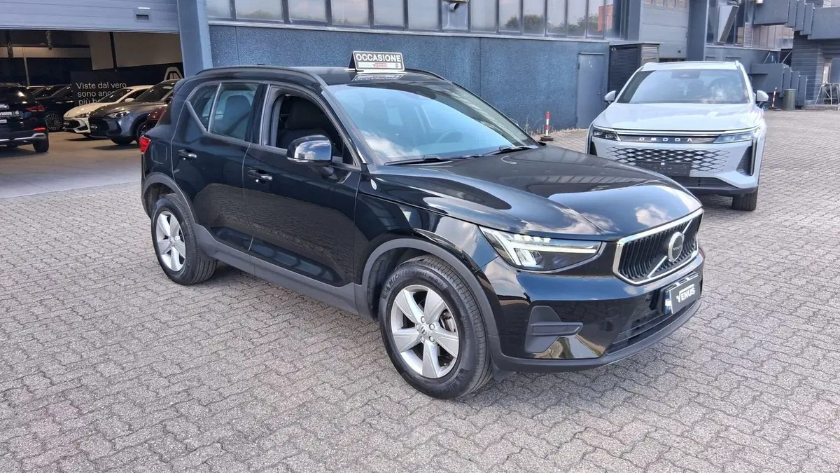 Volvo XC40 usata a Monza e Brianza (5)